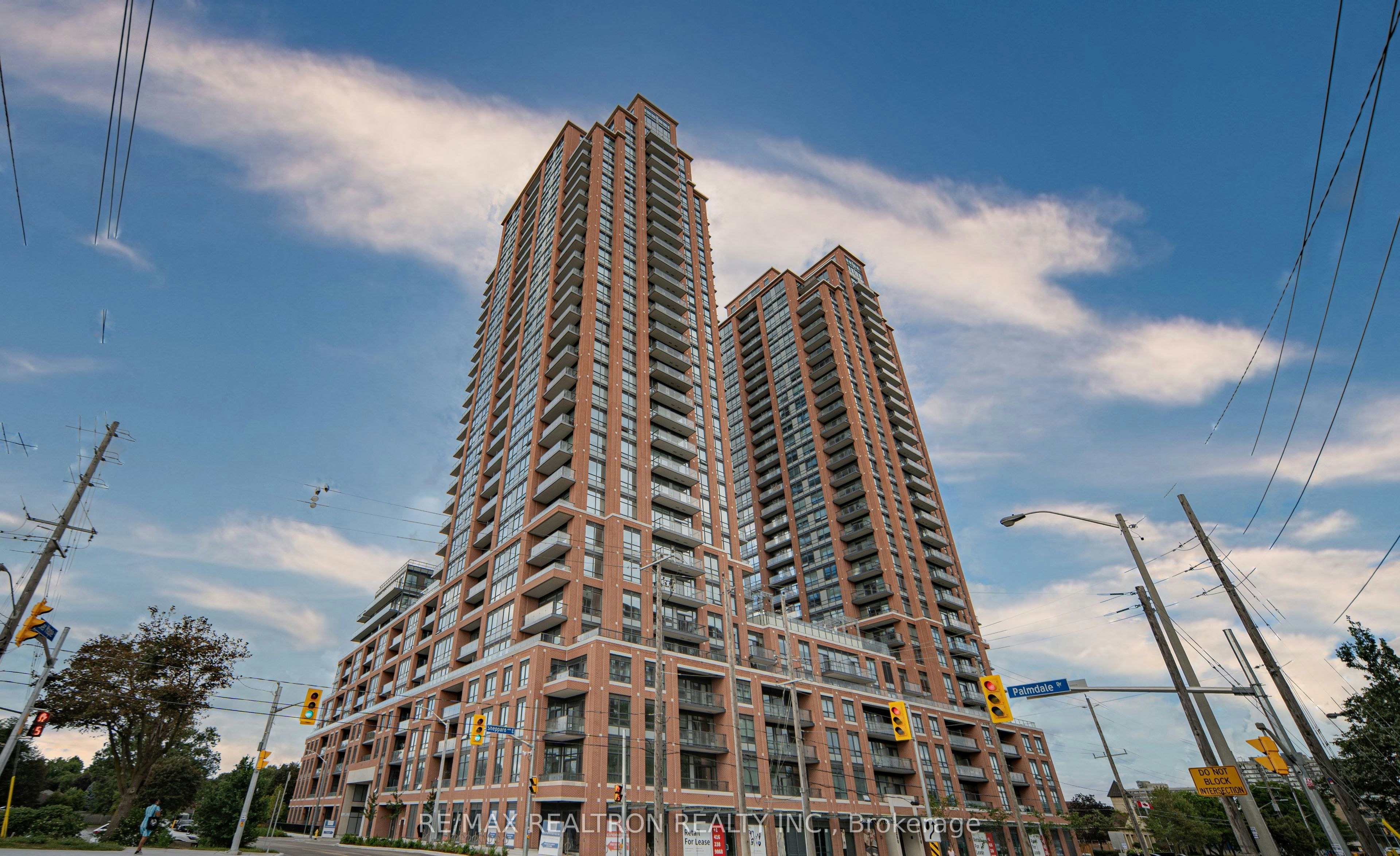 2203-3260 Sheppard Avenue E, Toronto, ON, M1T 3K3