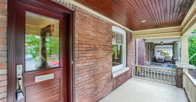 59 Hambly Avenue, Toronto, ON, M4E 2R5 - 4