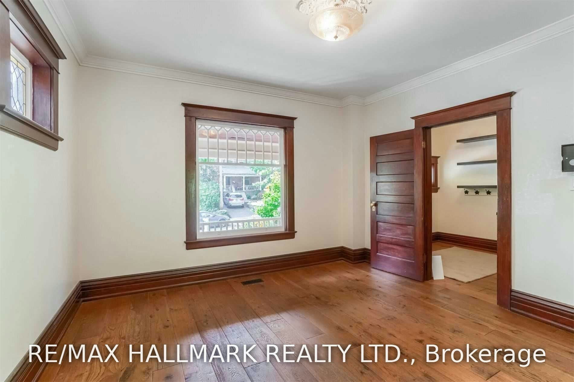 59 Hambly Avenue, Toronto, ON, M4E 2R5 - 7