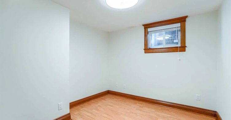 59 Hambly Avenue, Toronto, ON, M4E 2R5 - 40