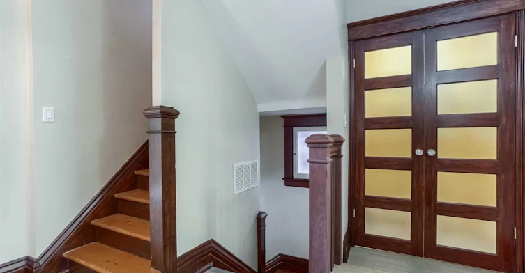 59 Hambly Avenue, Toronto, ON, M4E 2R5 - 26