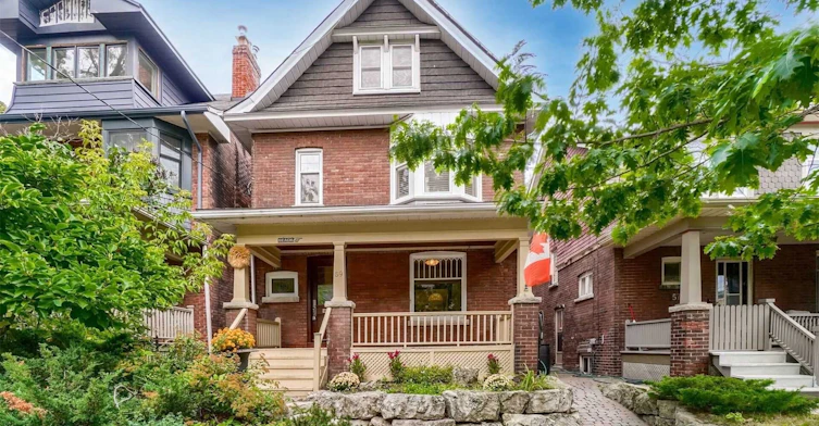 59 Hambly Avenue, Toronto, ON, M4E 2R5 - 3