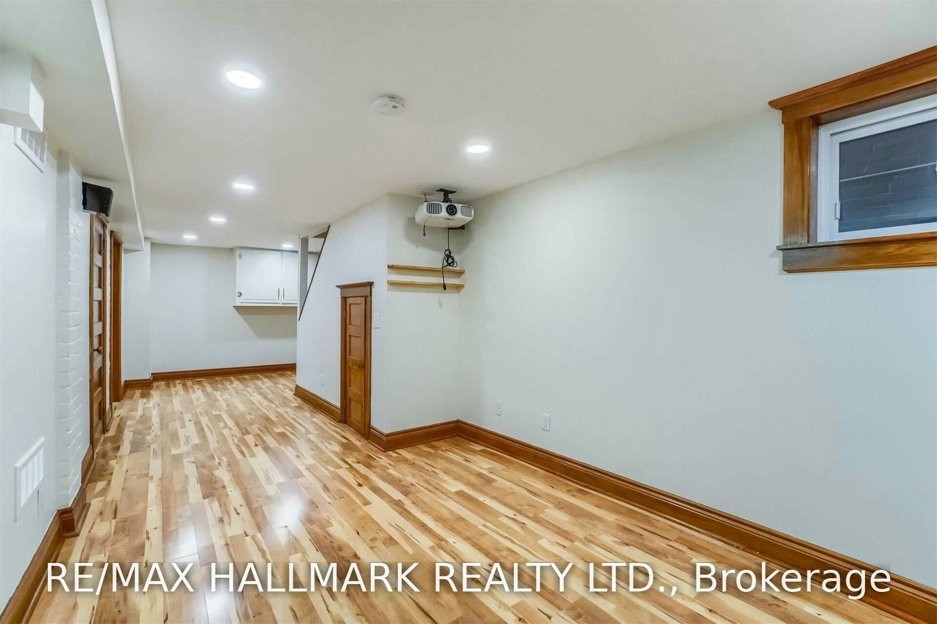 59 Hambly Avenue, Toronto, ON, M4E 2R5 - 38