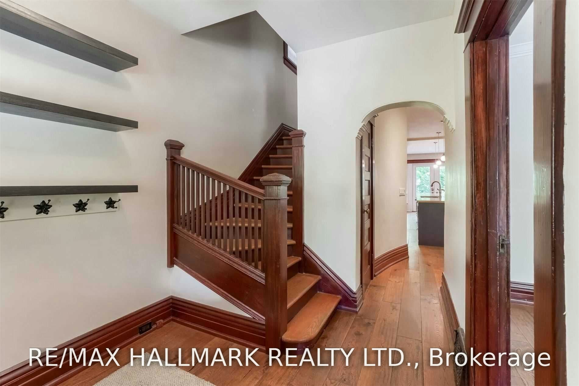 59 Hambly Avenue, Toronto, ON, M4E 2R5 - 6