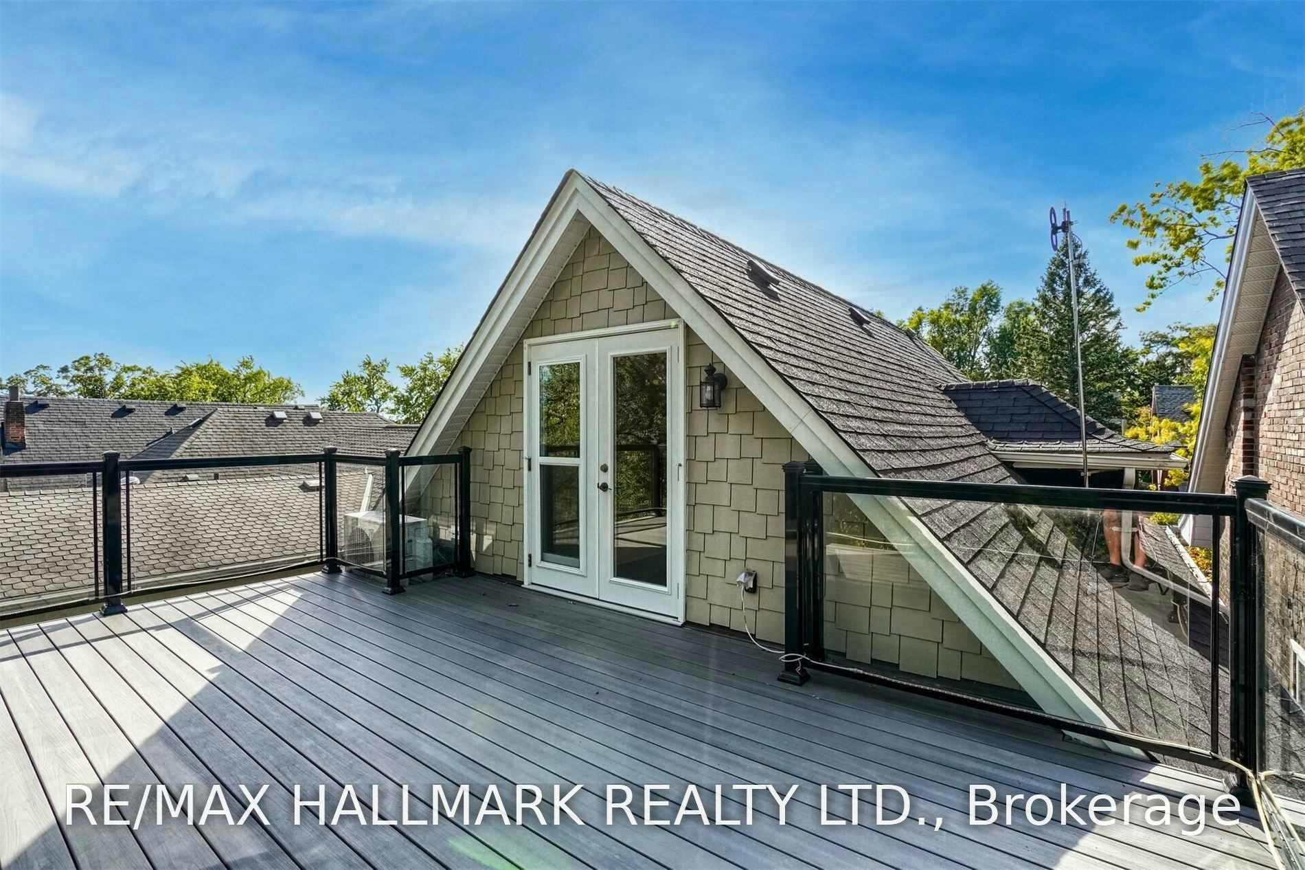 59 Hambly Avenue, Toronto, ON, M4E 2R5 - 32