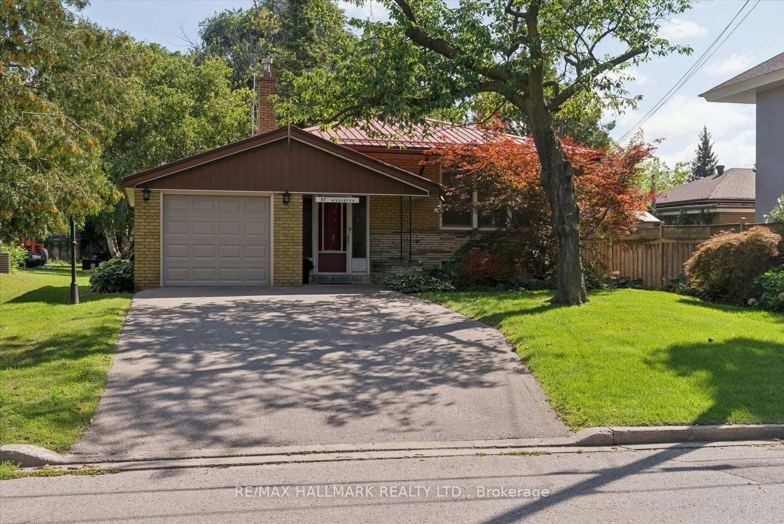 51 Allister Avenue, Toronto, ON, M1M 3L2