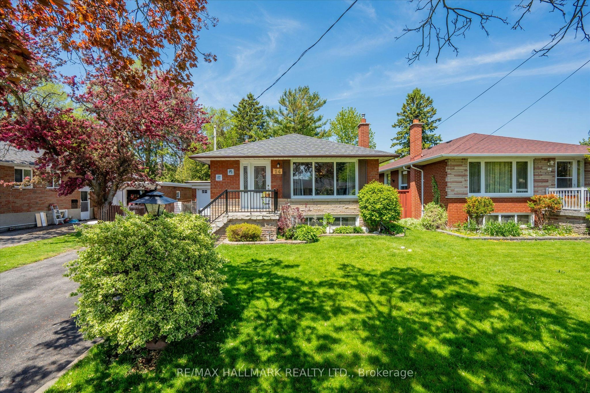 14 Fintona Avenue, Toronto, ON, M1E 1V3