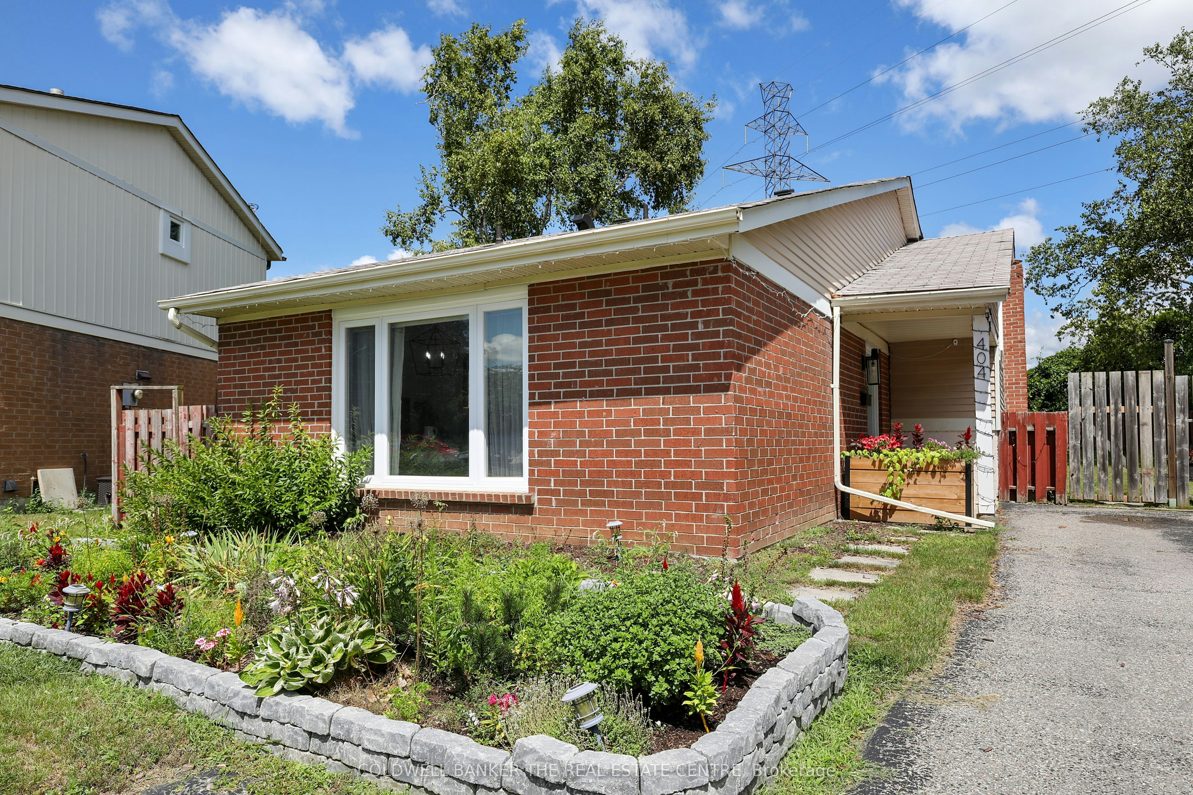 404 Burnley Court, Oshawa, ON, L1G 7G6