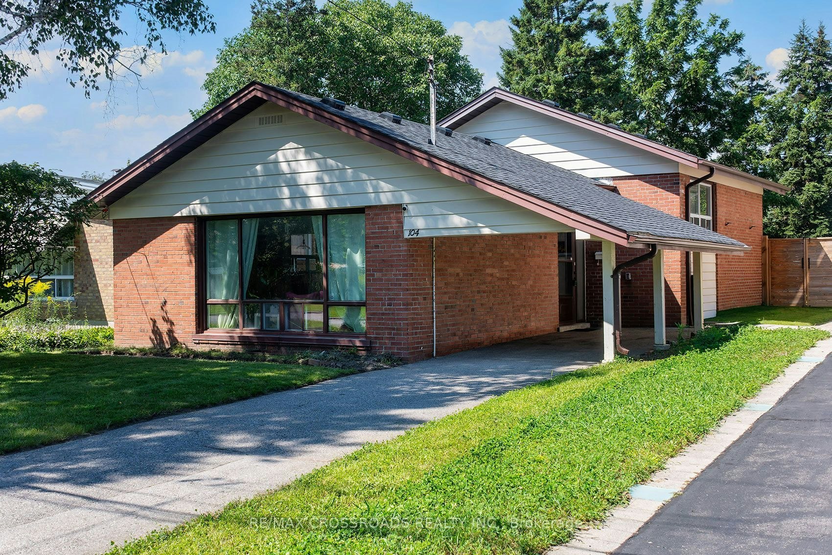 104 Haileybury Drive, Toronto, ON, M1K 4X5