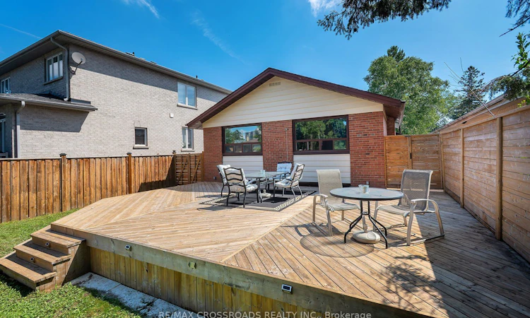 104 Haileybury Drive