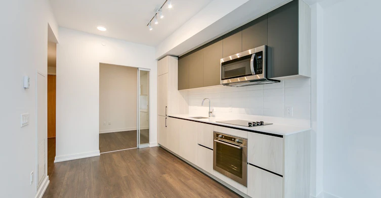 419-150 Logan Avenue, Toronto, ON, M4M 0E4 - 9
