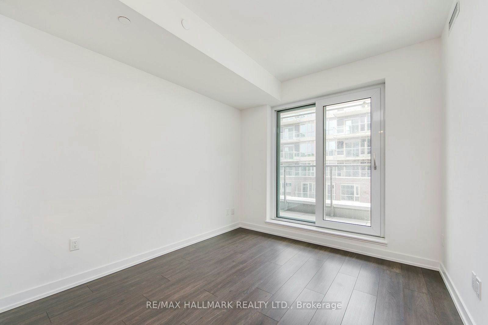 419-150 Logan Avenue, Toronto, ON, M4M 0E4 - 7
