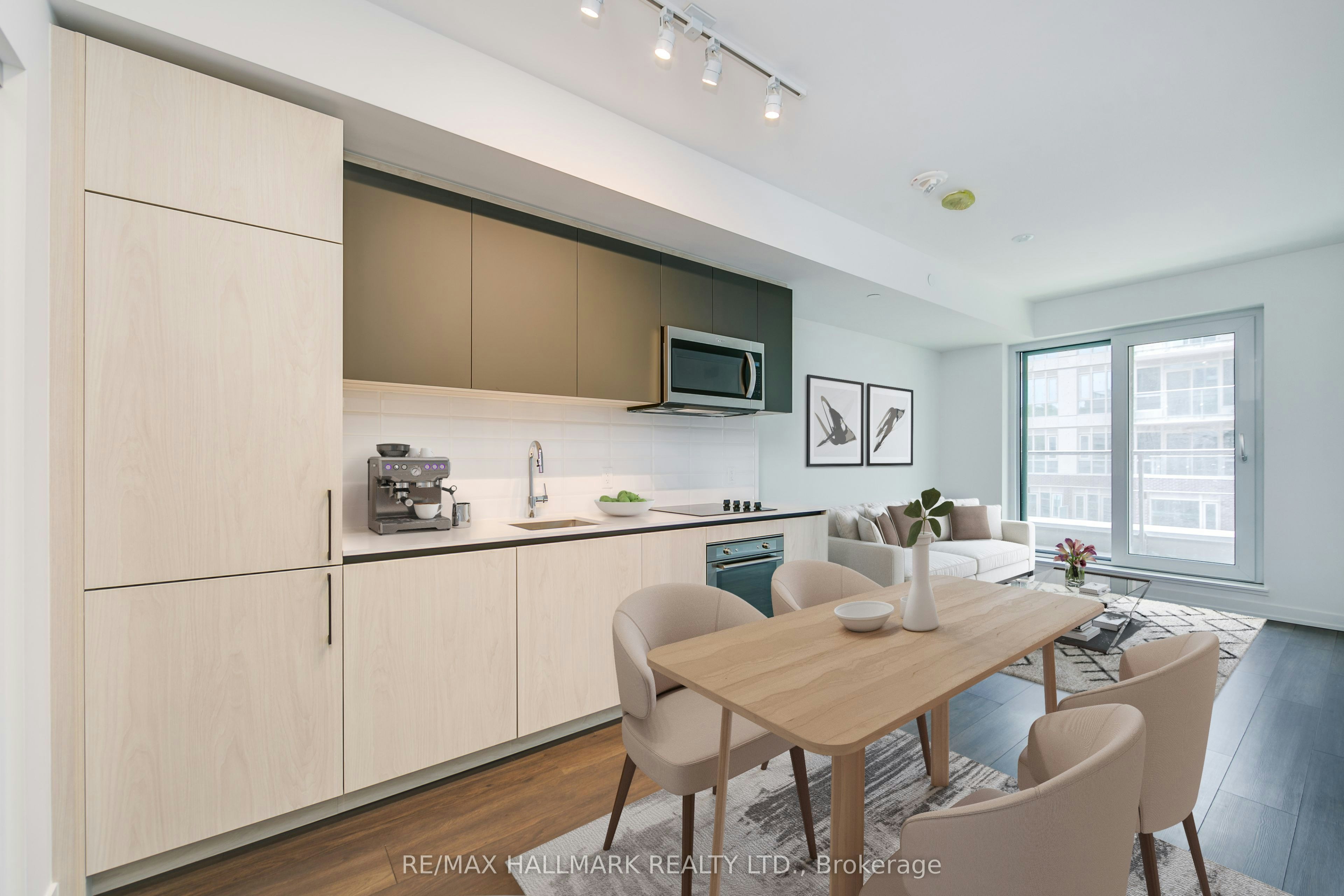 419-150 Logan Avenue, Toronto, ON, M4M 0E4 - 2
