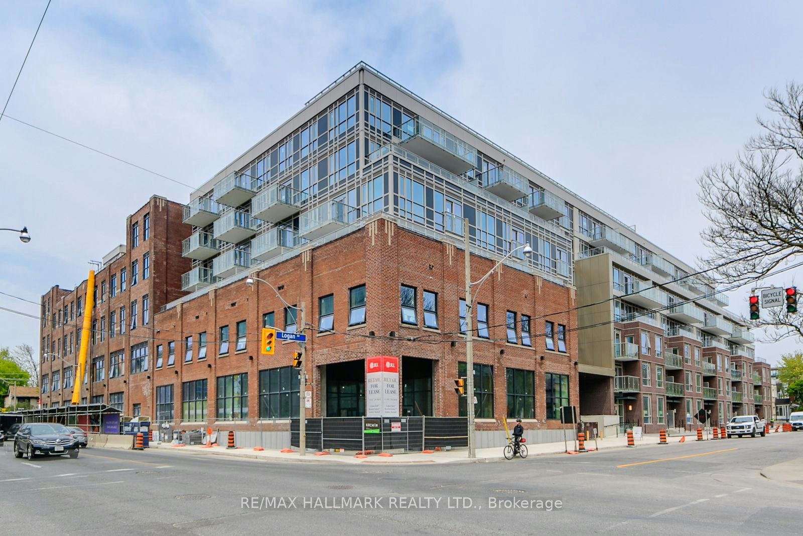 419-150 Logan Avenue, Toronto, ON, M4M 0E4