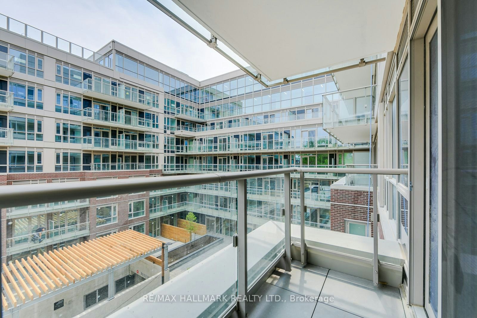 419-150 Logan Avenue, Toronto, ON, M4M 0E4 - 18