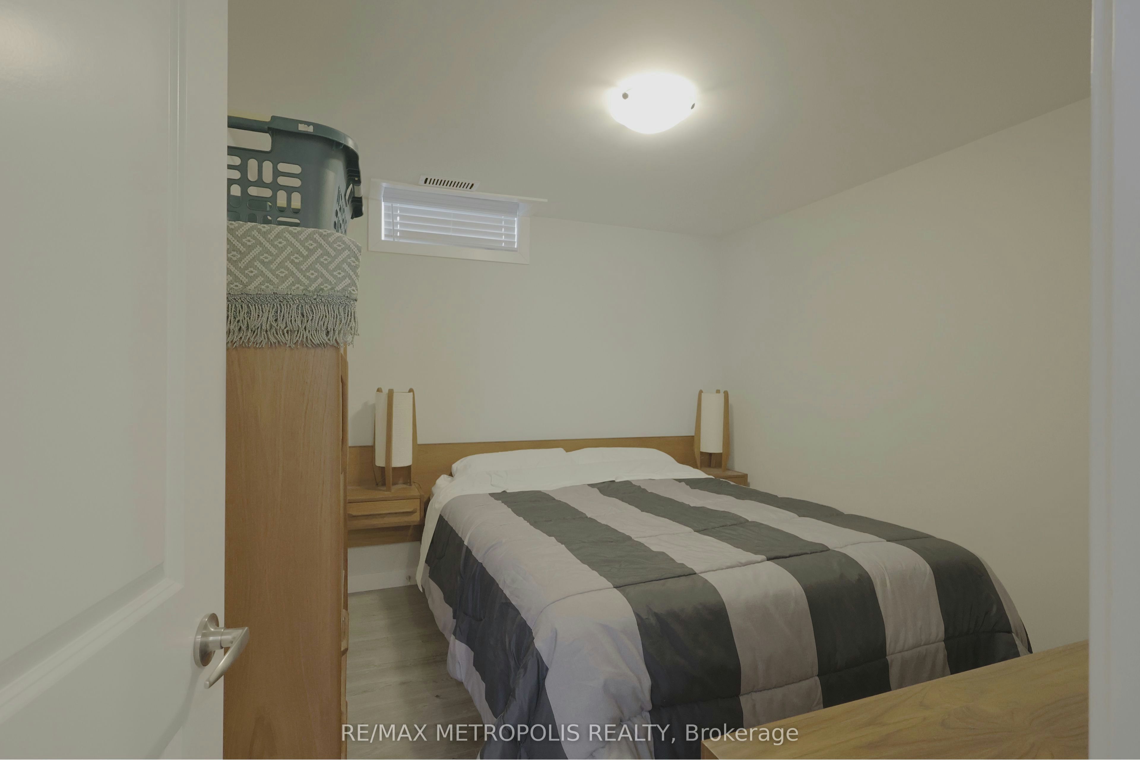 LOWER-1217 Norman Court, Oshawa, ON, L1H 7X2 - 8