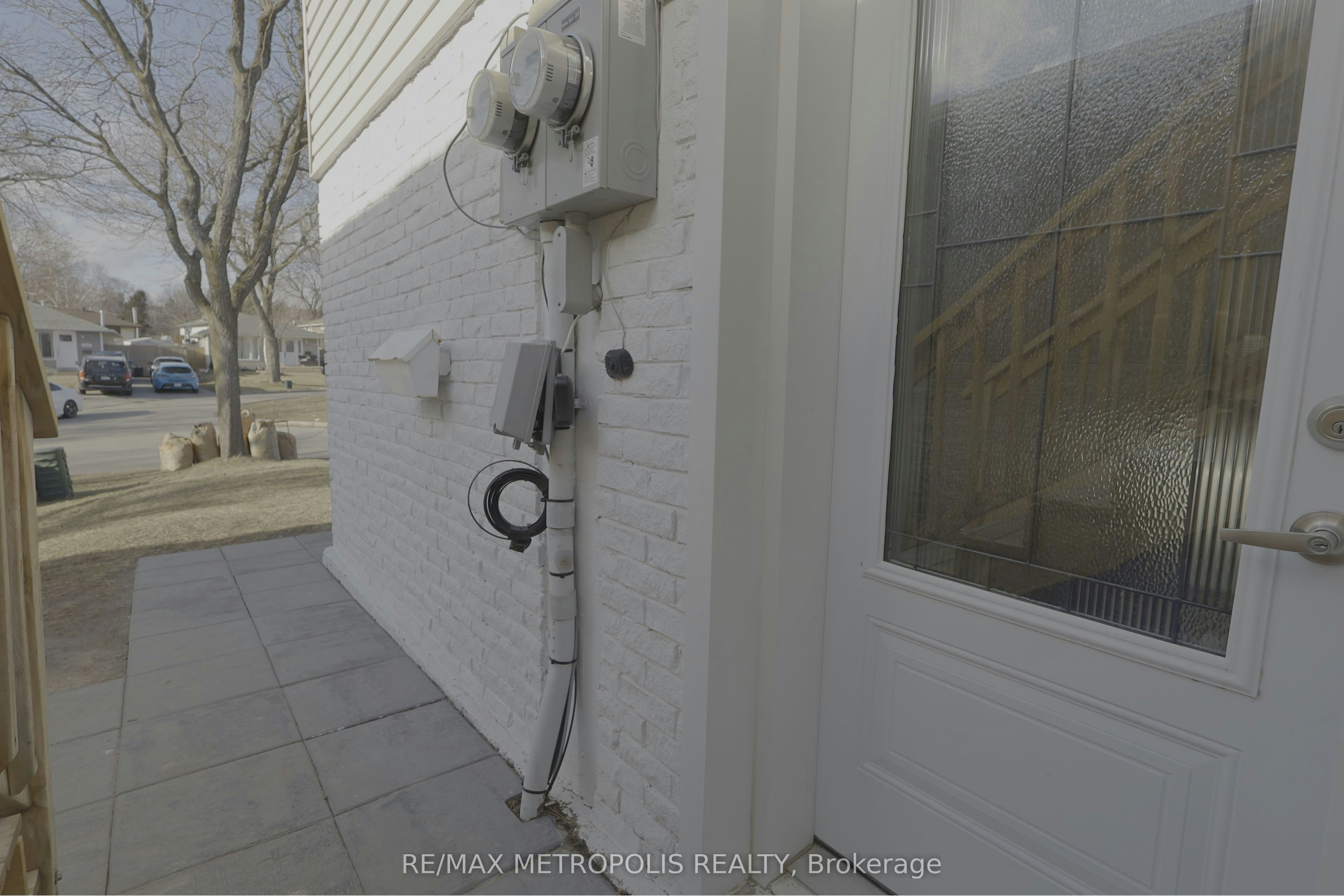 LOWER-1217 Norman Court, Oshawa, ON, L1H 7X2 - 12