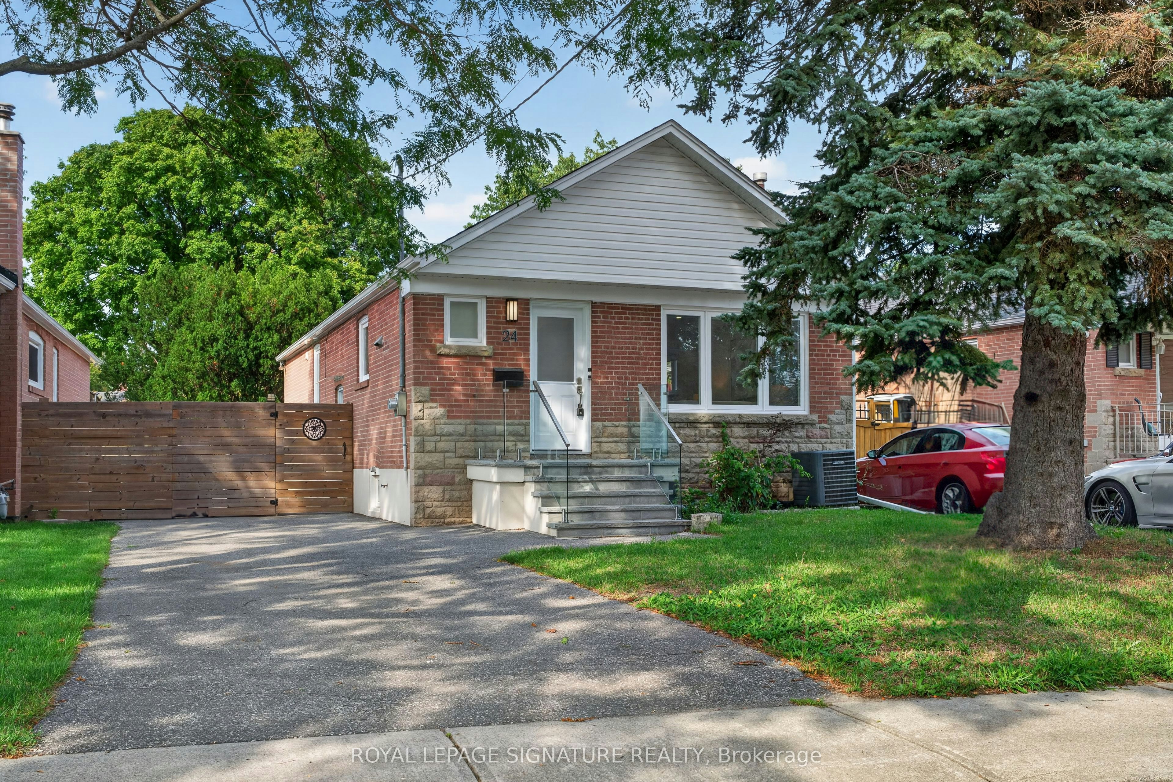24 Glenshaw Crescent, Toronto, ON, M4B 2C9
