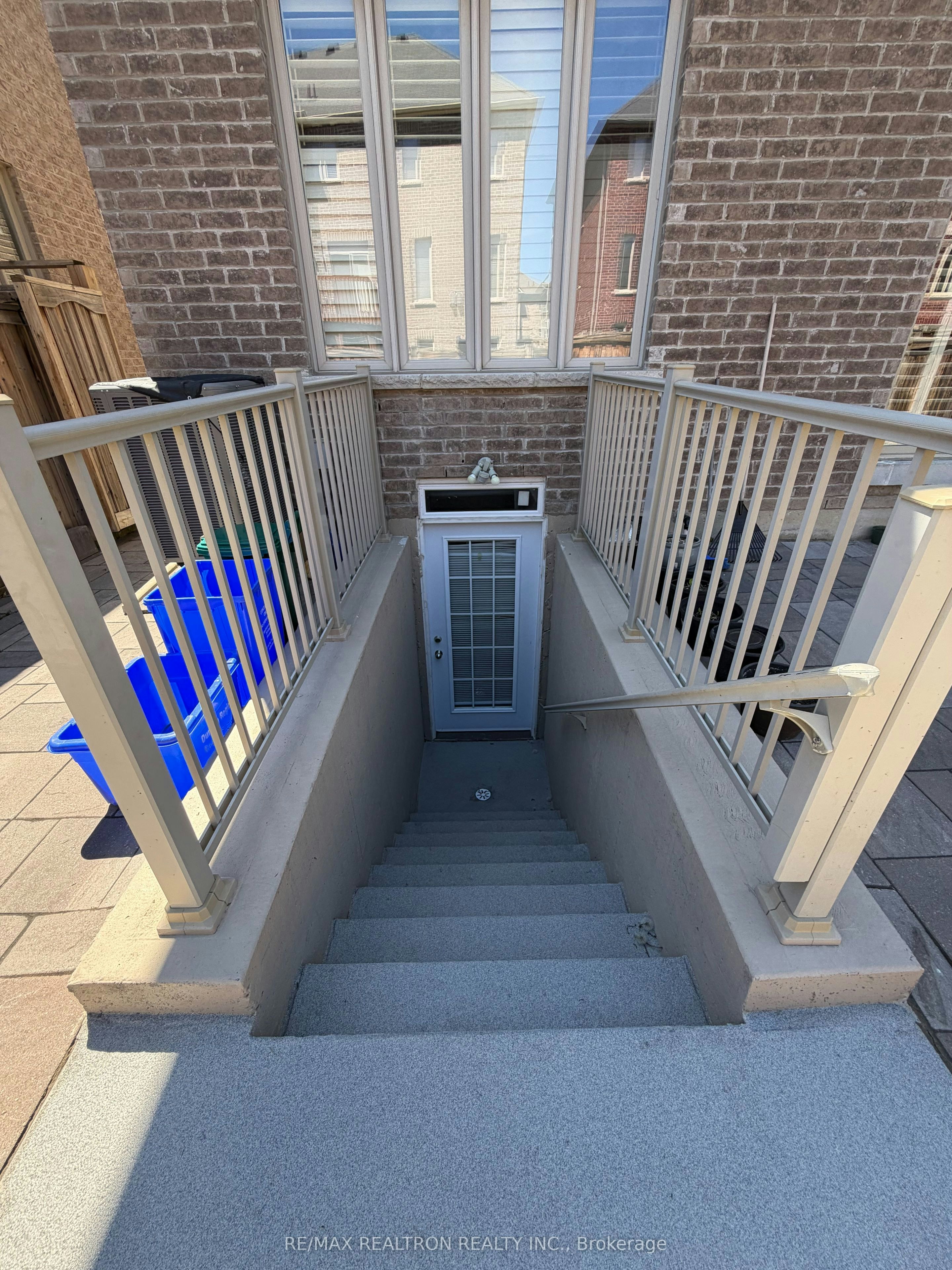 BSMT-105 Stannardville Drive, Ajax, ON, L1T 0M4