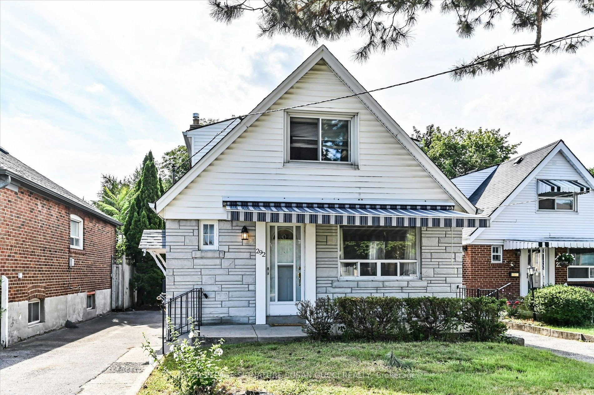 292 Glebemount Avenue, Toronto, ON, M4C 3V3