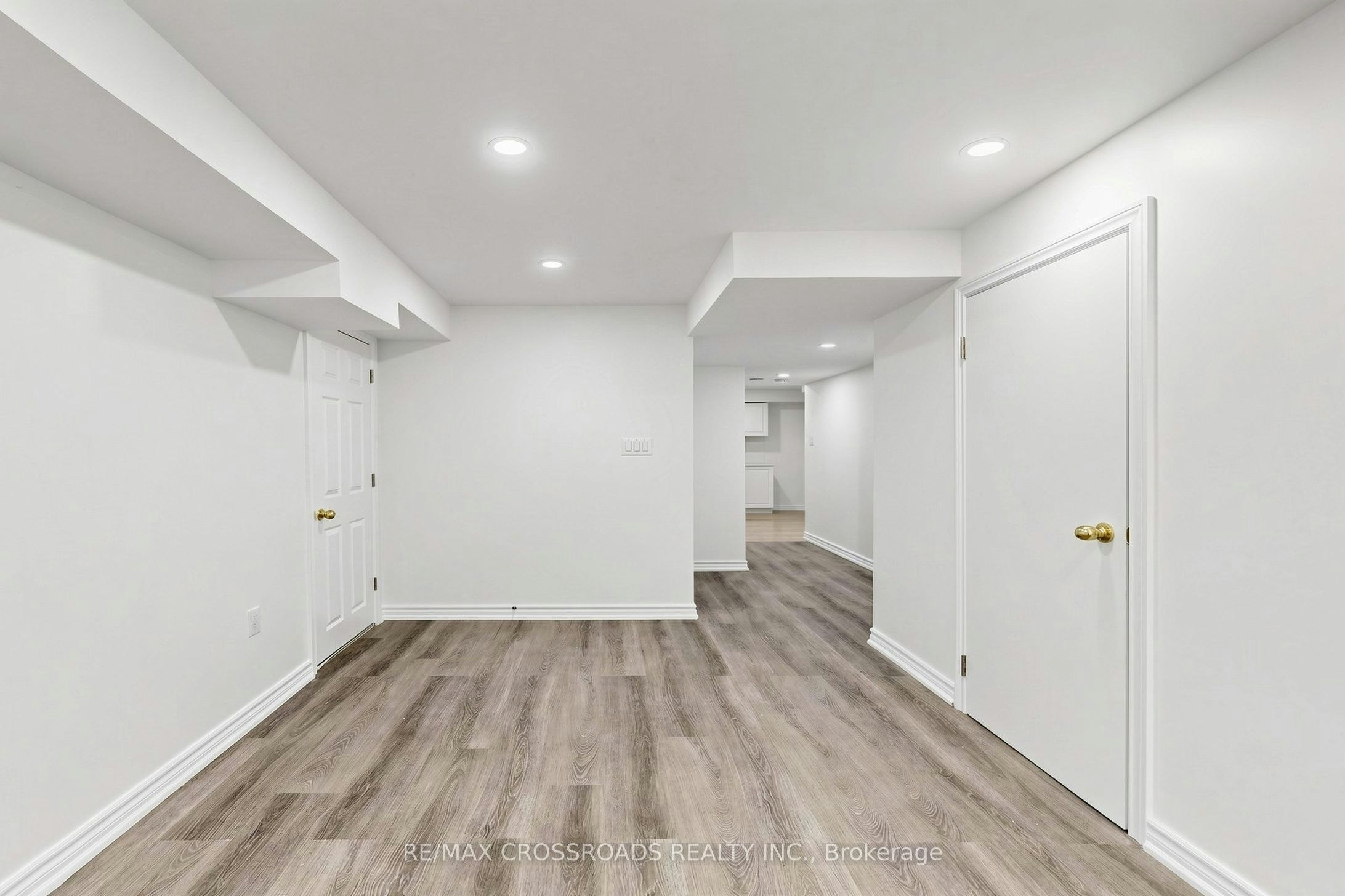 2385 Dress Circle Crescent, Oshawa, ON, L1L 0L8 - 5
