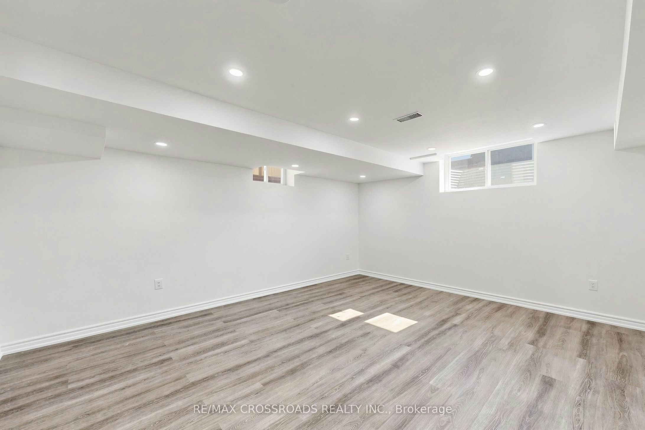 2385 Dress Circle Crescent, Oshawa, ON, L1L 0L8