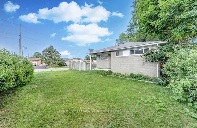 301 Rossland Road W, Whitby, ON, L1N 3H8 - 19