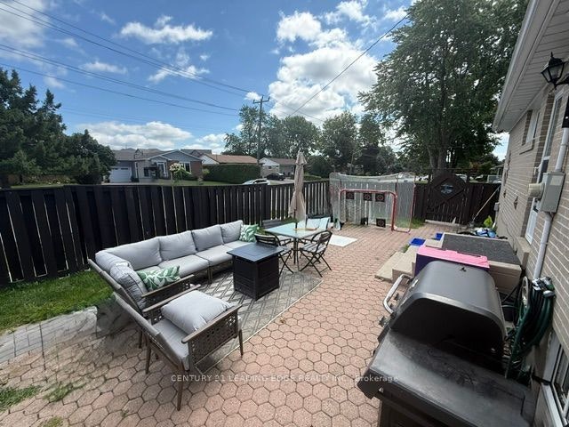 301 Rossland Road W, Whitby, ON, L1N 3H8 - 39
