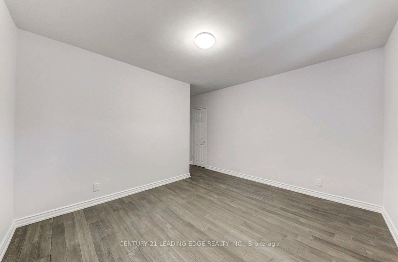 301 Rossland Road W, Whitby, ON, L1N 3H8 - 11