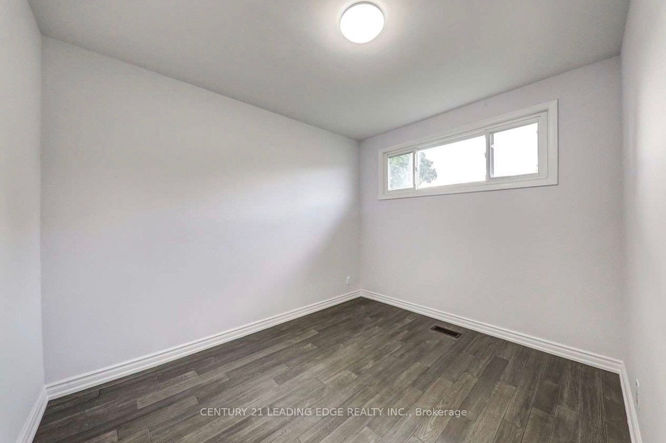 301 Rossland Road W, Whitby, ON, L1N 3H8 - 13