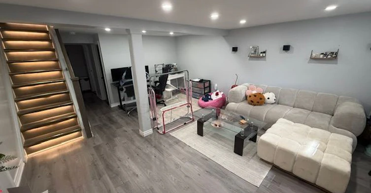 301 Rossland Road W, Whitby, ON, L1N 3H8 - 32