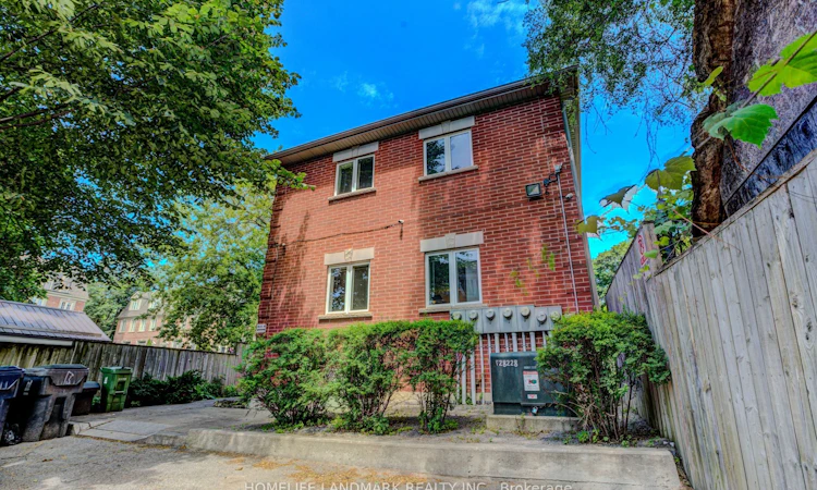 3-736 Kingston Road