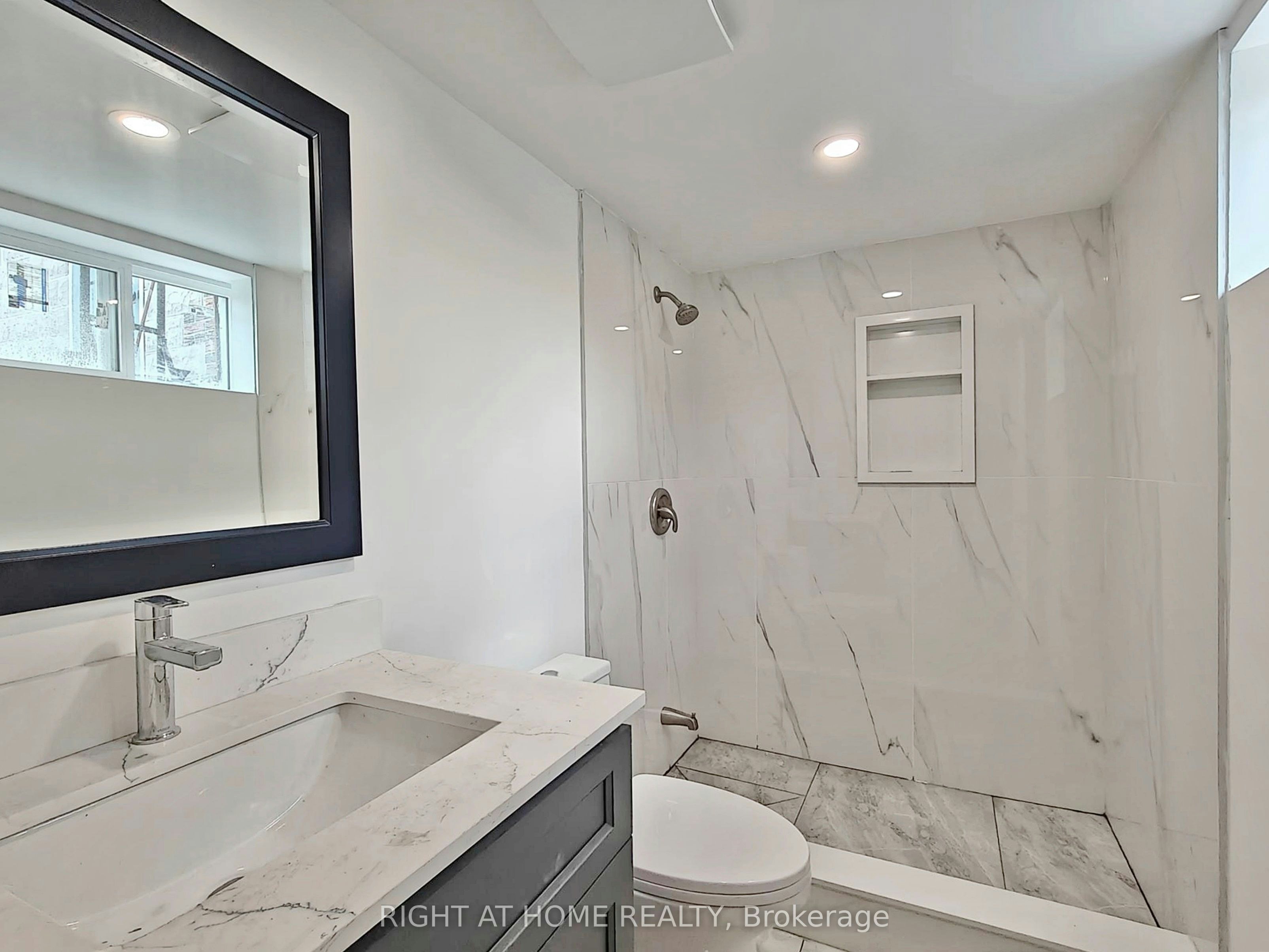 Lower Level-92 Cadillac Avenue S, Oshawa, ON, L1H 5Z2 - 12
