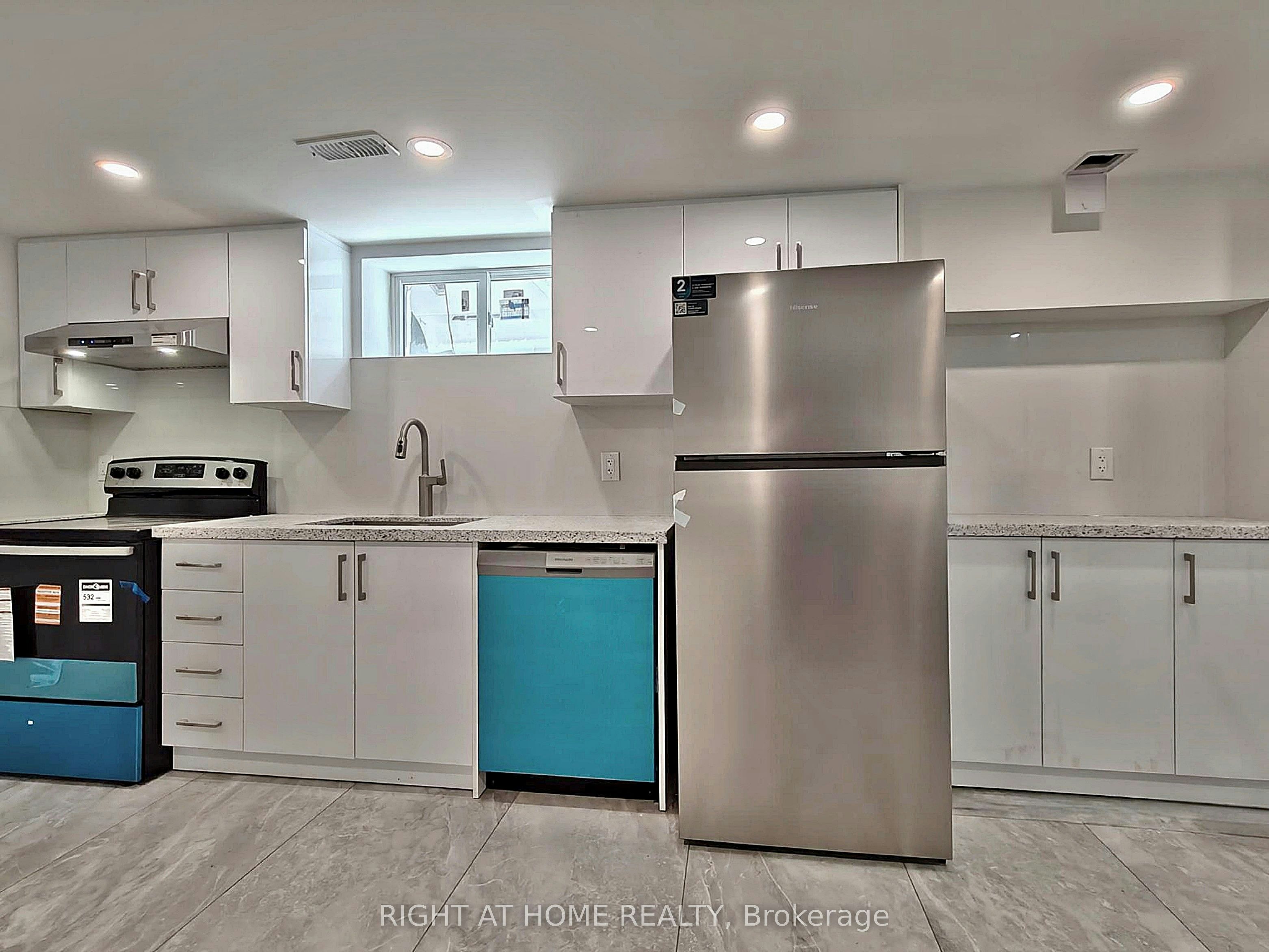 Lower Level-92 Cadillac Avenue S, Oshawa, ON, L1H 5Z2 - 6