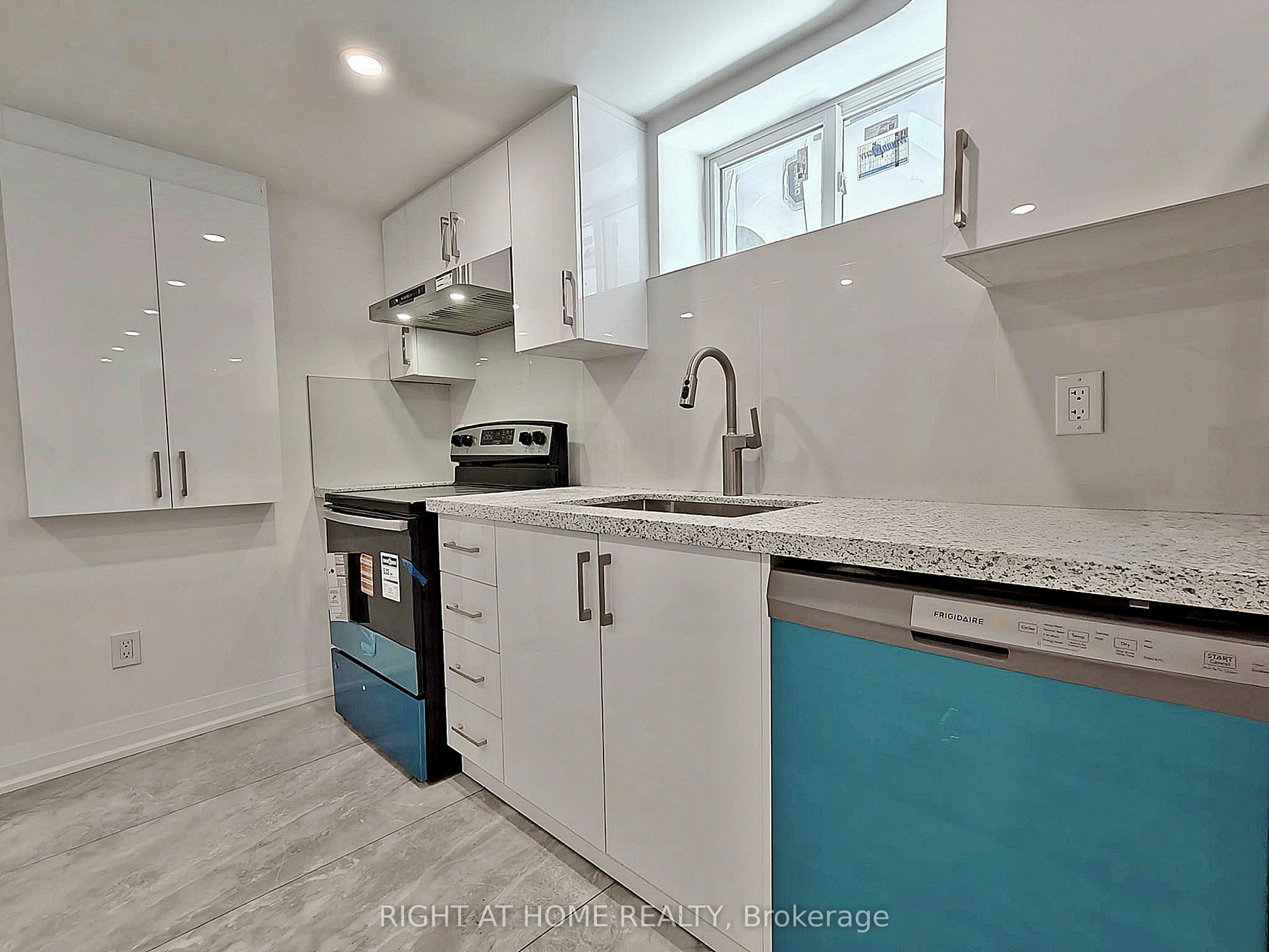 Lower Level-92 Cadillac Avenue S, Oshawa, ON, L1H 5Z2 - 7
