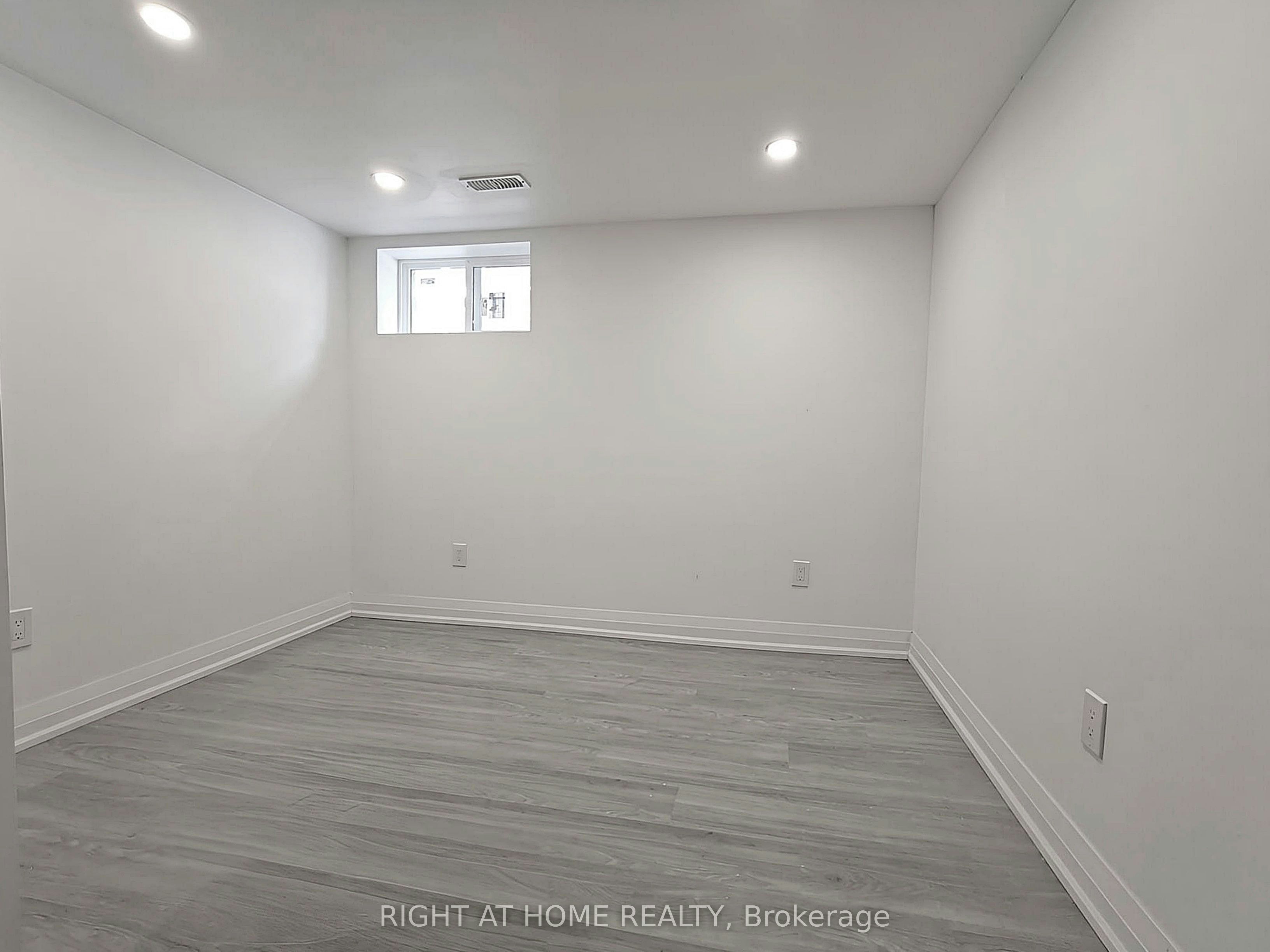 Lower Level-92 Cadillac Avenue S, Oshawa, ON, L1H 5Z2 - 10