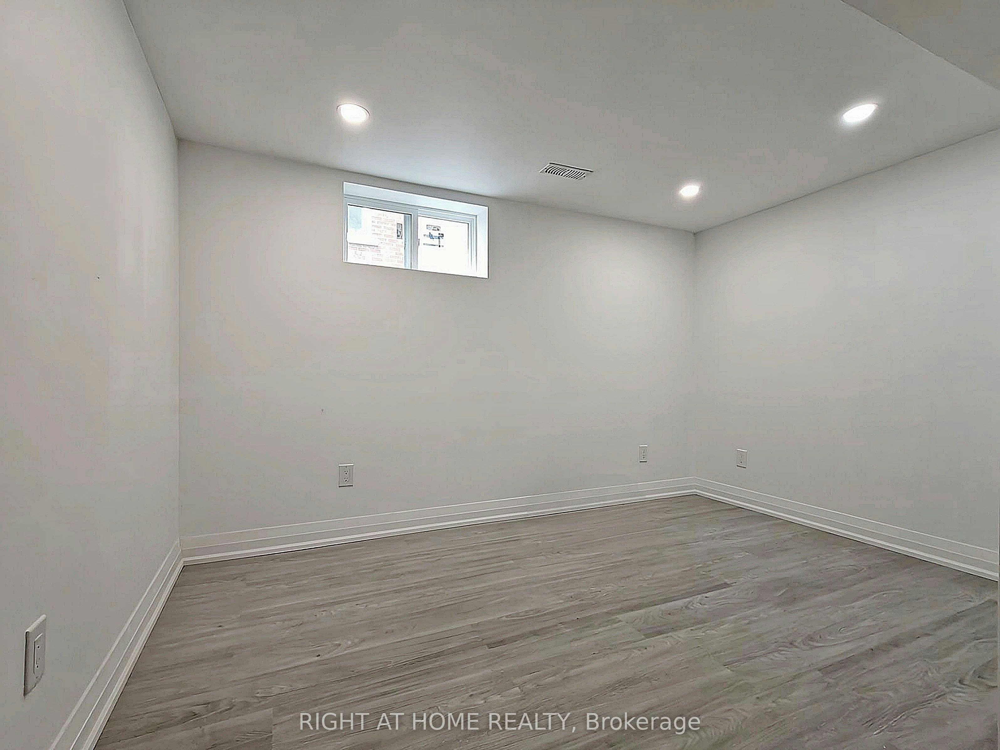 Lower Level-92 Cadillac Avenue S, Oshawa, ON, L1H 5Z2 - 9