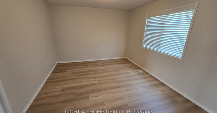 32 Donlevy Crescent, Whitby, ON, L1R 0B8 - 17