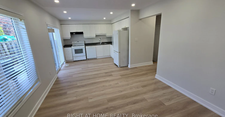 32 Donlevy Crescent, Whitby, ON, L1R 0B8 - 11