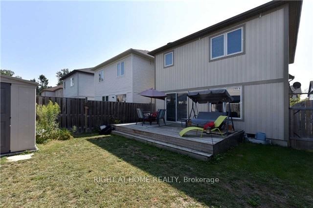 32 Donlevy Crescent, Whitby, ON, L1R 0B8 - 3