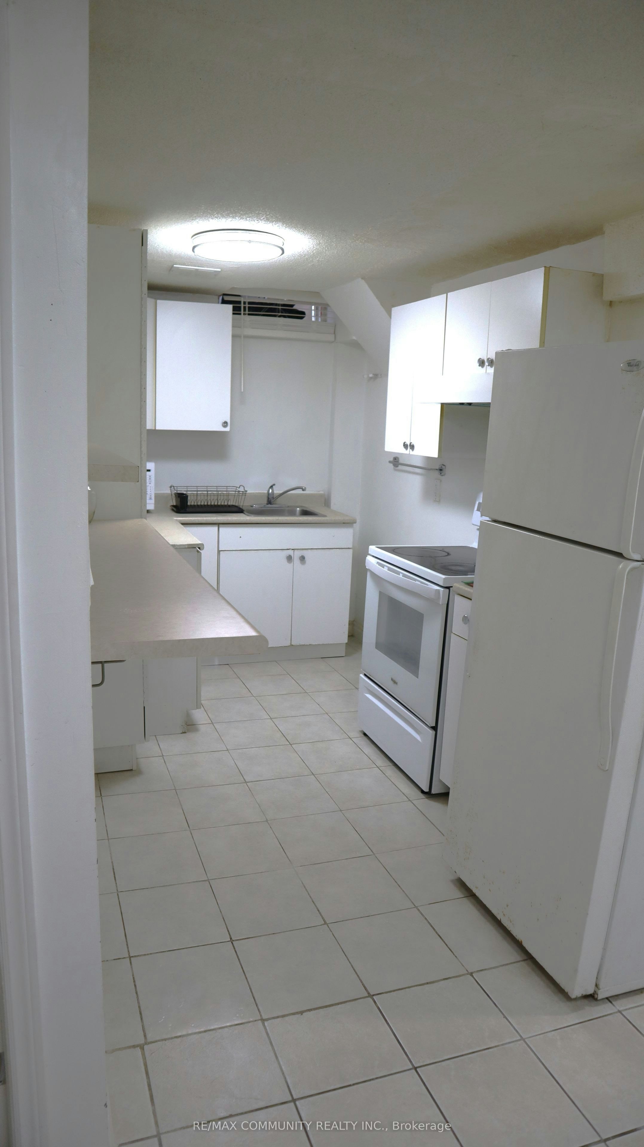 Basement-41 Legends Drive, Toronto, ON, M1X 1Z7 - 9
