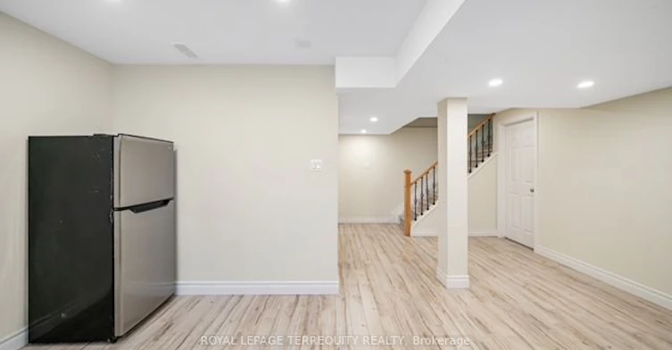 1 Devineridge Avenue, Ajax, ON, L1Z 0T3 - 7