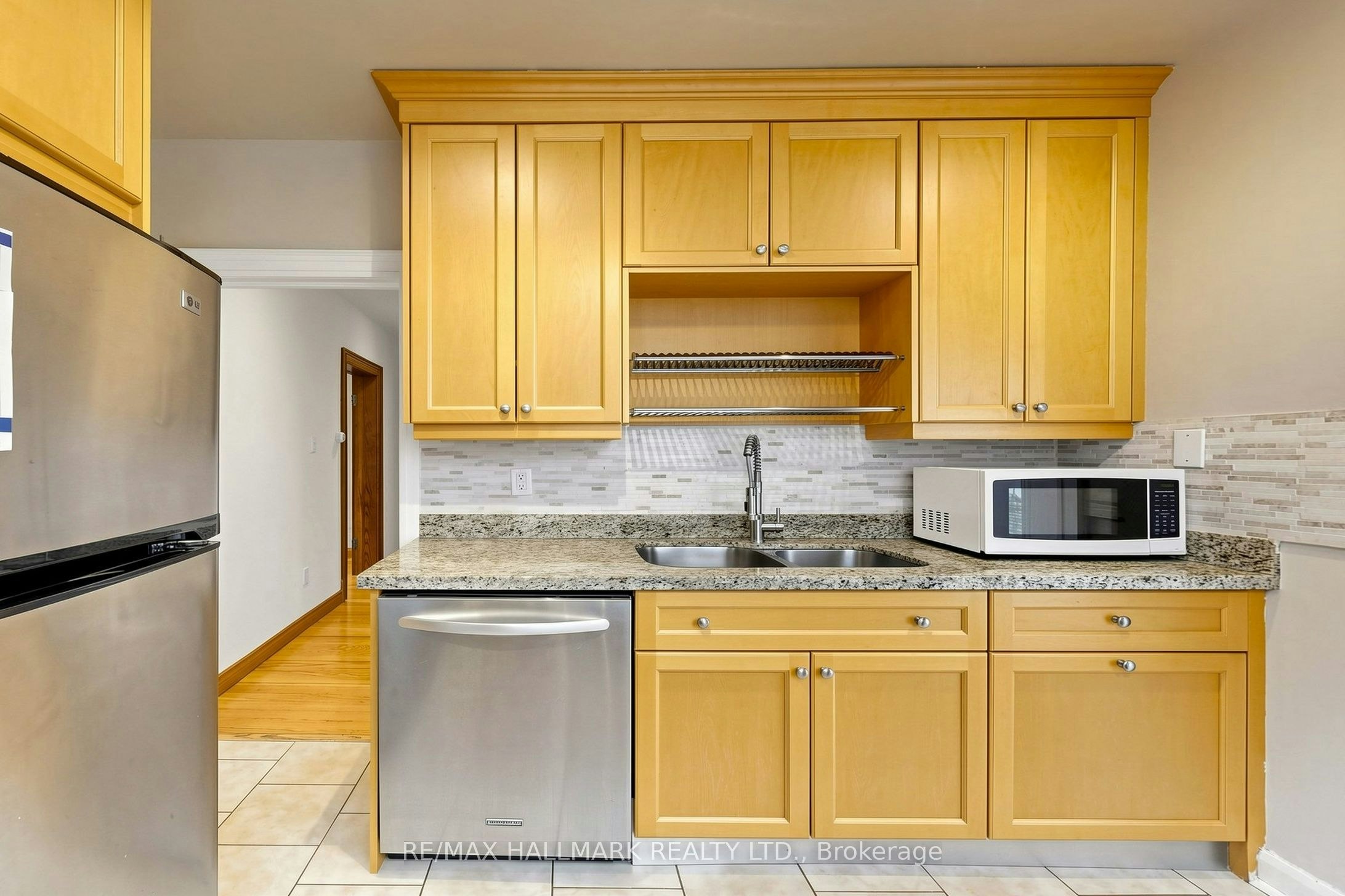 Main-166 Cambridge Avenue, Toronto, ON, M4K 2L9 - 23