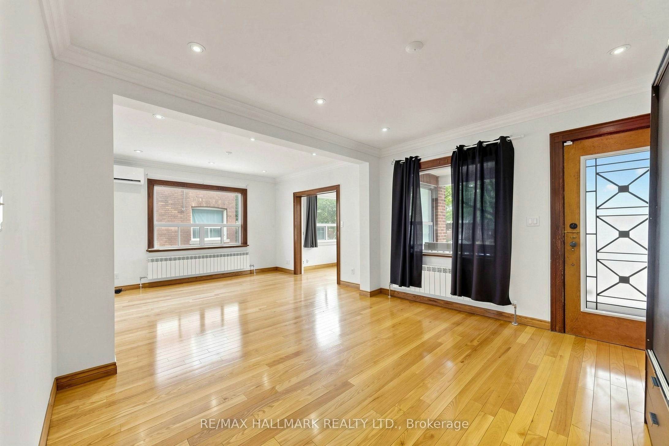 Main-166 Cambridge Avenue, Toronto, ON, M4K 2L9 - 6