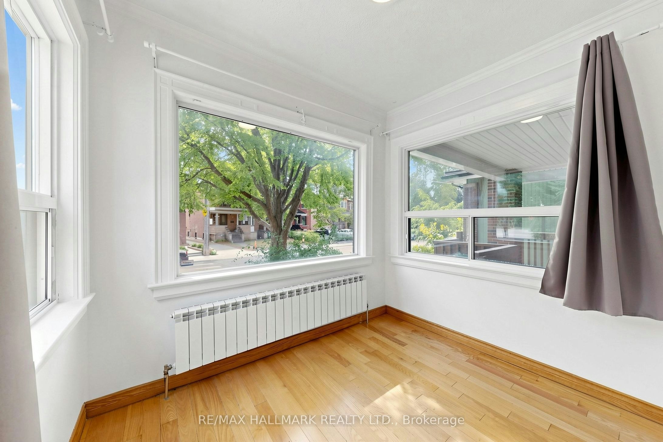 Main-166 Cambridge Avenue, Toronto, ON, M4K 2L9 - 13