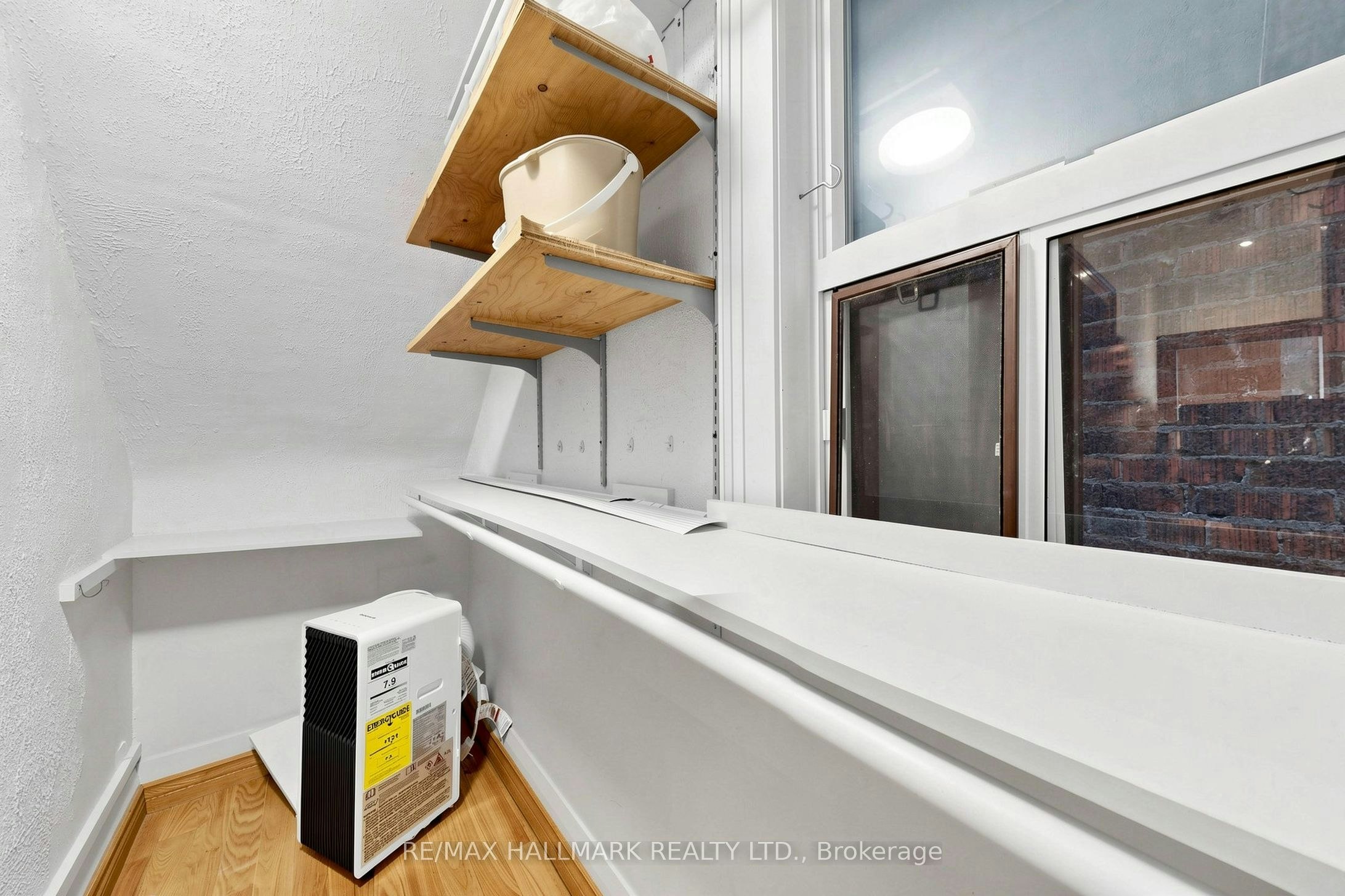 Main-166 Cambridge Avenue, Toronto, ON, M4K 2L9 - 35
