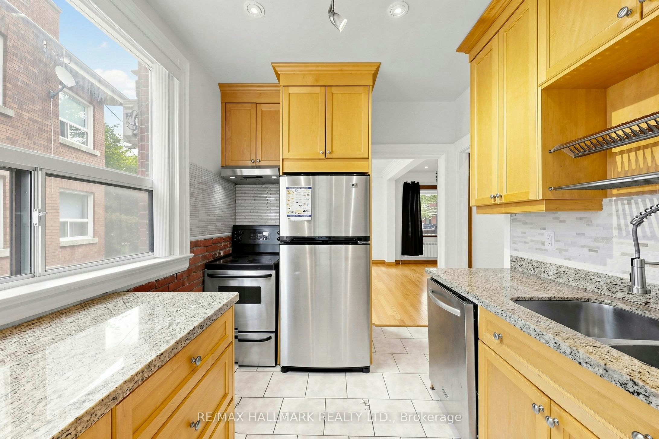 Main-166 Cambridge Avenue, Toronto, ON, M4K 2L9 - 18