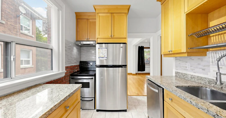 Main-166 Cambridge Avenue, Toronto, ON, M4K 2L9 - 18