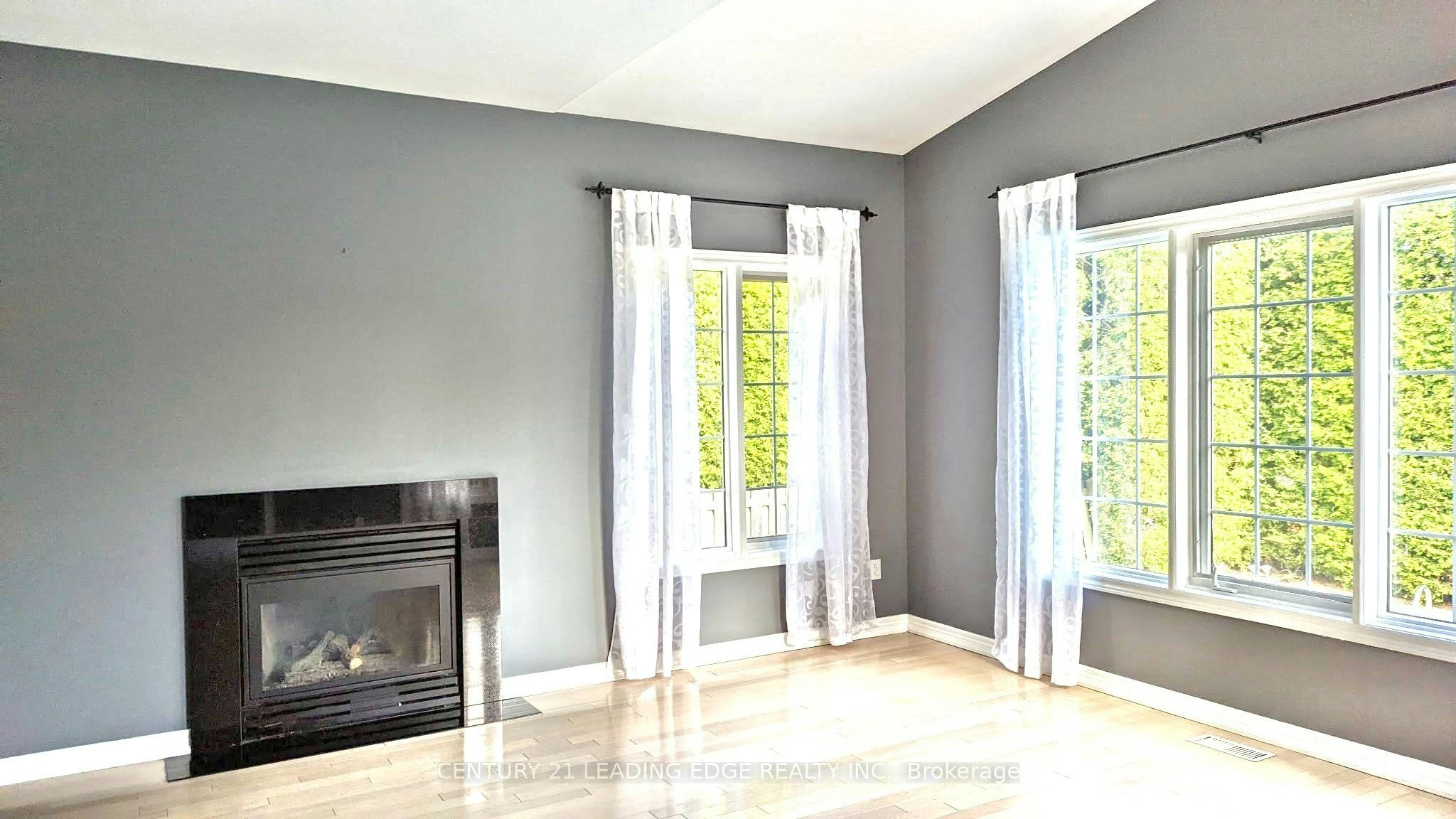1 Castle Green Drive, Whitby, ON, L1R 2P9 - 14
