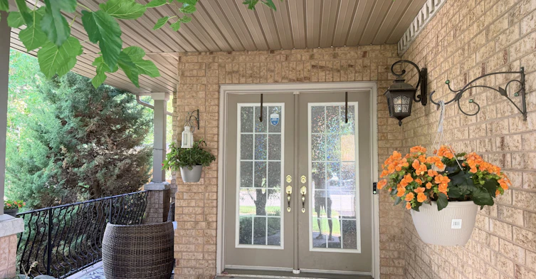 1 Castle Green Drive, Whitby, ON, L1R 2P9 - 6